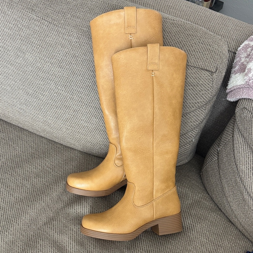 Yurie Camel Boots-Vestique